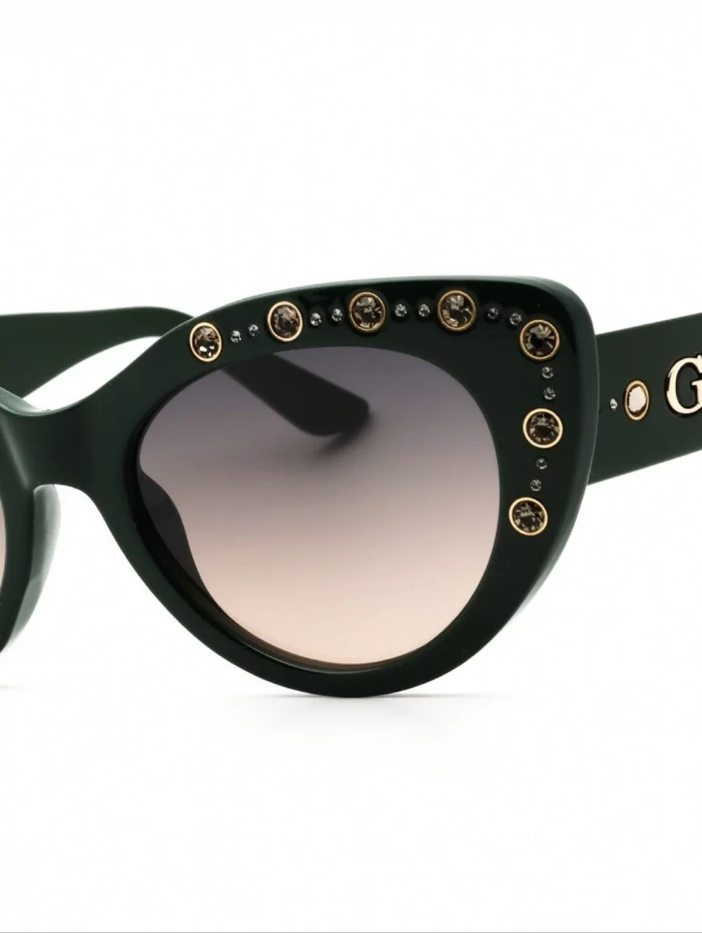 NWT GU00163 Cat eye with rhinestones. Includes case. Size 54